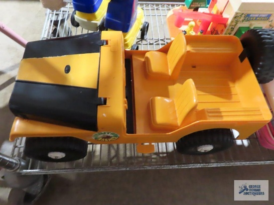 Marx Johnny West mountain masher jeep
