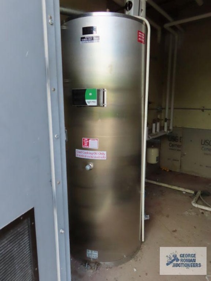 Dar Pro Solutions single phase model 1500H oil storage tank with three grease lime heat trace