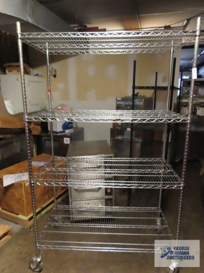 Stainless steel roll about 4'x2' wire rack