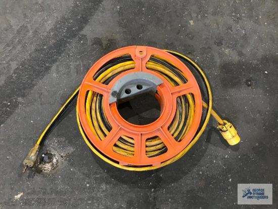 EXTENSION CORD AND REEL