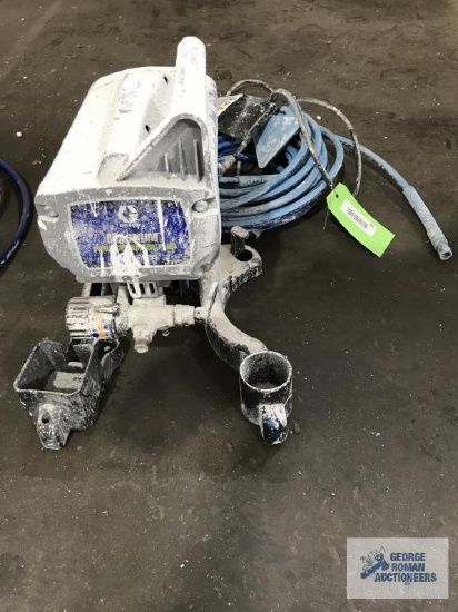GRACO MAGNUM SPRAYER