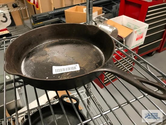 Griswold #8 Cast Iron Skillet
