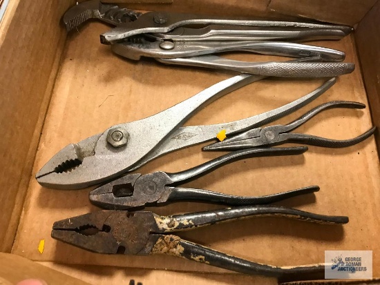 Pliers