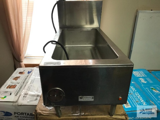 Stainless Steel Countertop Food Warmer.