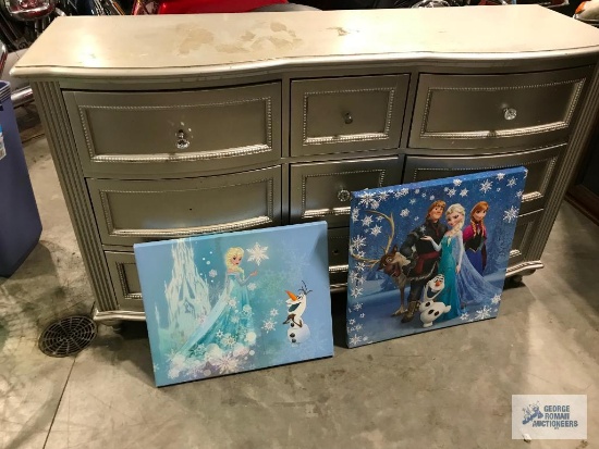 Bedroom Dresser With Mirror And Frozen Prints