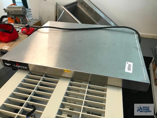 Vollrath Cayenne Hot Top Warmer, 110v