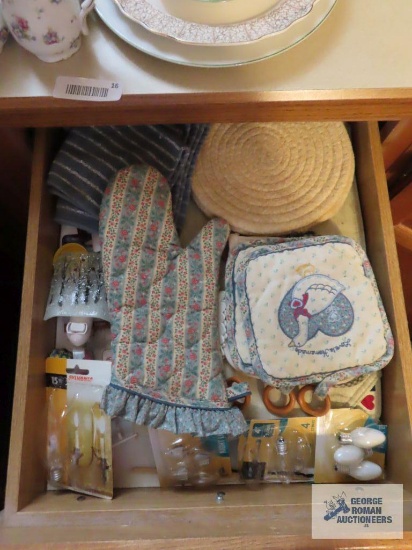 Pot holders, placemats, and light bulbs
