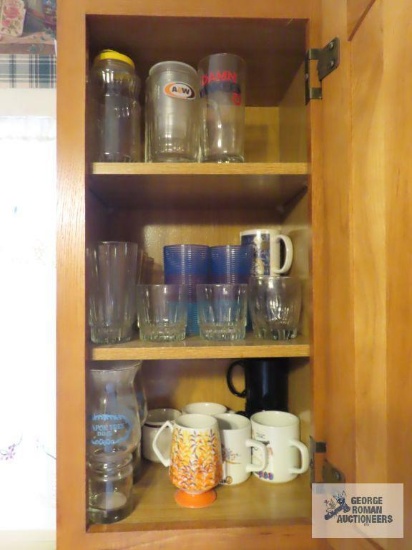 Assorted glassware and mugs
