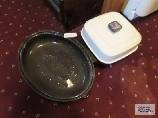 Presto electric skillet and roaster