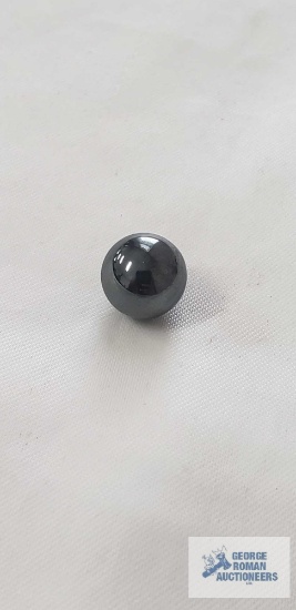 Black cultured pearl. 3.3 G