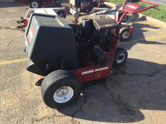 Toro Greens 09110 Aerator