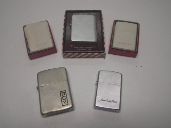 Assorted vintage ciggarate lighters