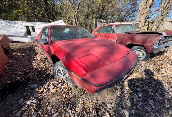 1984 Pontiac Fiero w/ Small-block V8 (1G2AF37R0EP232724)