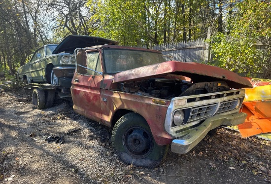1976 Ford F350 Rollback and 1963 Ford Galaxie