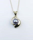 Elegant Black Pearl Pendant