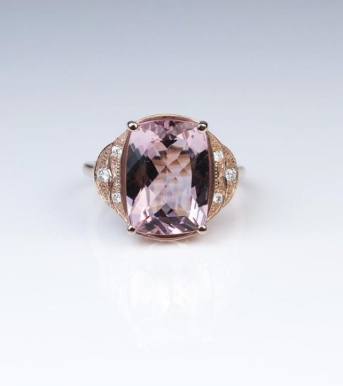 Sophisticated Morganite & Diamond Ring