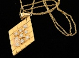 Ladies Diamond Pendant