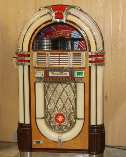 1946 Wurlitzer Juke Box Model 1015