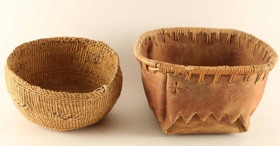 Lot of 2 Baskets