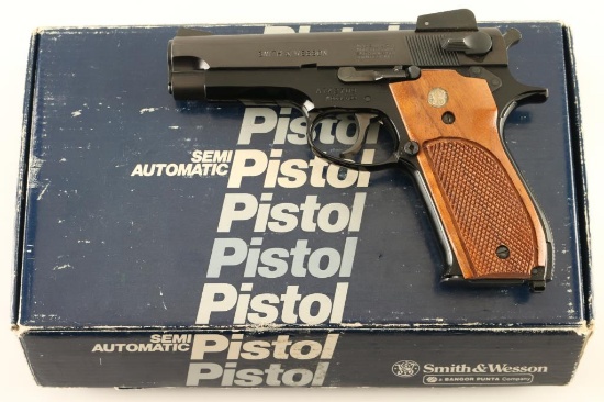Smith & Wesson 439 9mm SN: A742709