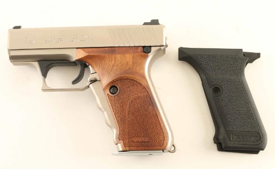 Heckler & Koch P7 M10 .40 S&W SN: 021-2150