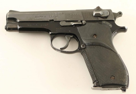 Smith & Wesson 39 9mm SN: 85913