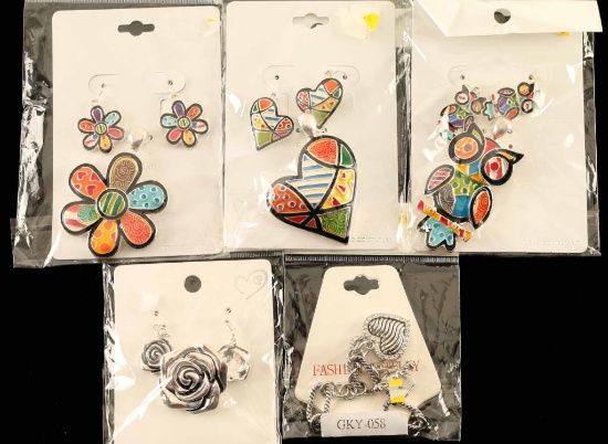 A collection of fashion Jewelry