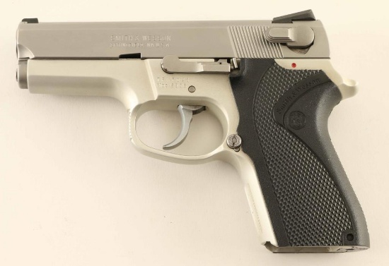 Smith & Wesson 6906 9mm SN: TFK7041