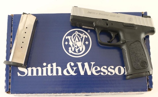 Smith & Wesson SD40 VE .40 S&W SN: FZX7951