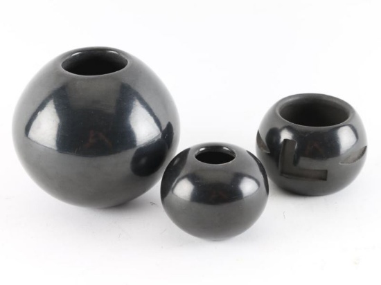 Lot of 3 Santa Clara blackware Pots