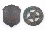 Lot of two Badges