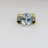 Bright Contemporary Aquamarine Ring