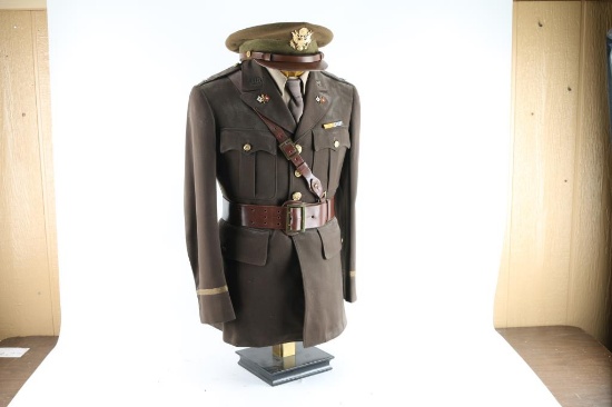 U.S. WW2 Officer's Uniform.