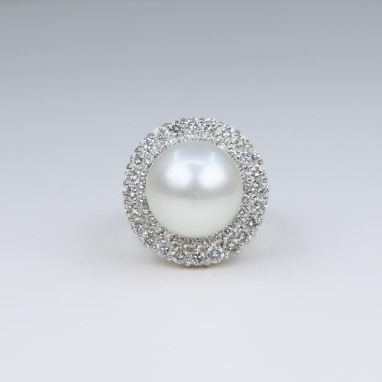 Elegant South Sea Pearl and Diamond Ring