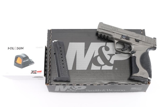 Smith & Wesson M&P9 'Metal" 9mm SN: SBF8306