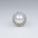 Elegant South Sea Pearl and Diamond Ring
