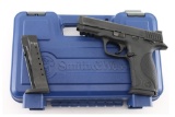 Smith & Wesson M&P40 .40 S&W SN: HRX4681