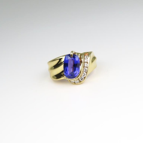 Striking Tanzanite and Diamond Ring