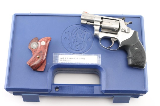 Smith & Wesson 651-1 22 Mag SN: BSR1979