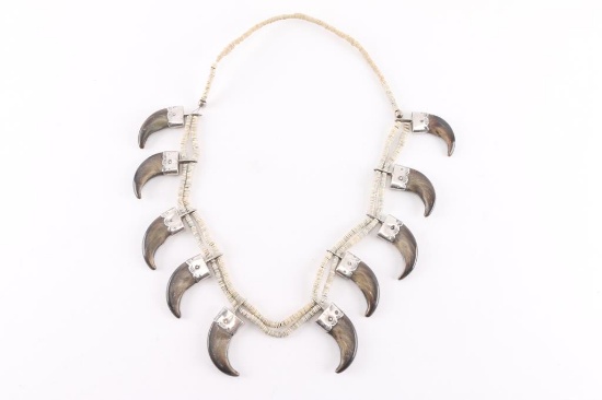Navajo Bear Claw Necklace