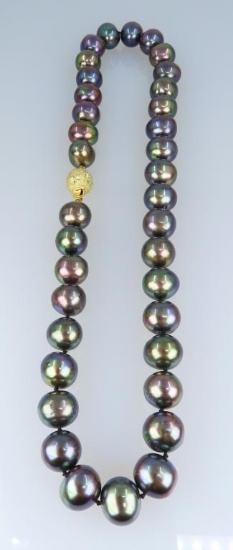 Elegant Black Pearl and Diamond Necklace