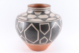 Santo Domingo Pot.