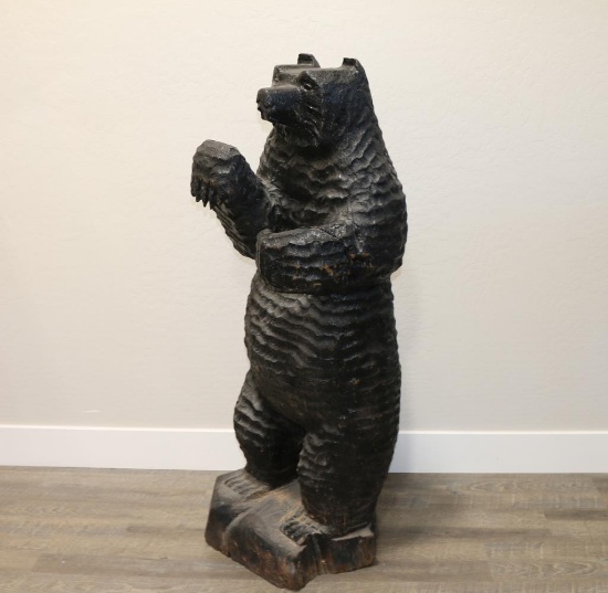 Wood Carving of Grizzly Bear.