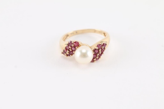 Ladies Pearl & Spinel Ring