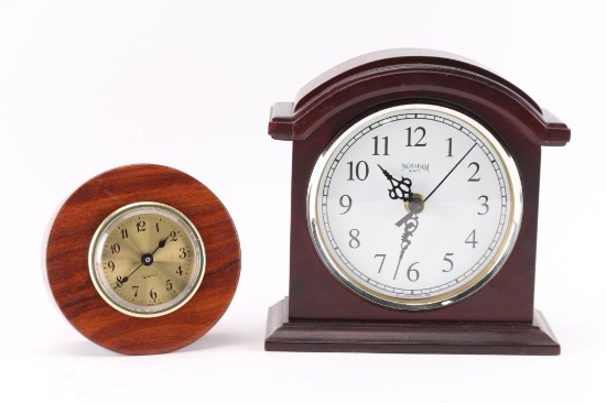 Lot of 2 Clocks