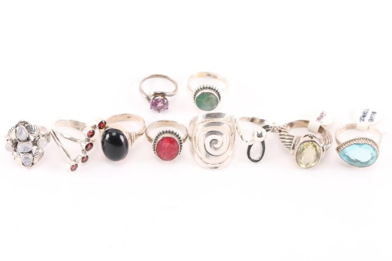 Lot of 10 Ladies Rings.
