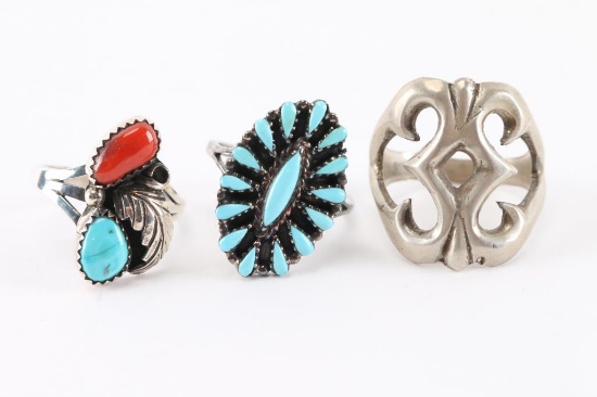Lot of 3 Ladies Rings.