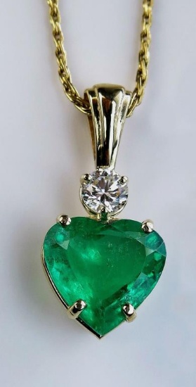 18CAI-5 EMERALD & DIAMOND PENDANT