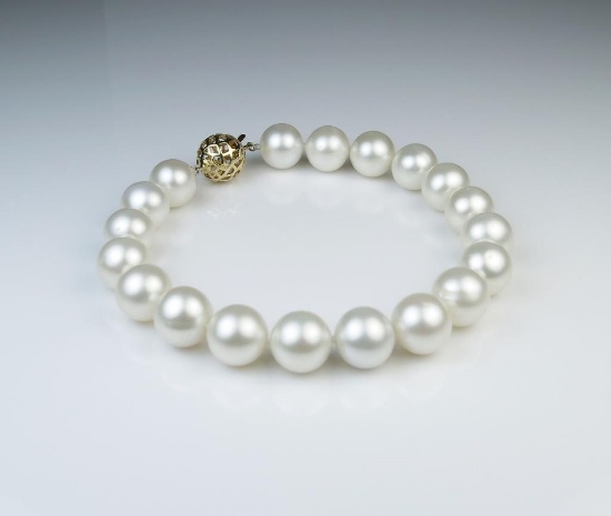 18CAI-37 SOUTH SEA PEARL BRACELET