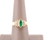 19RPS-9 EMERALD & DIAMOND RING